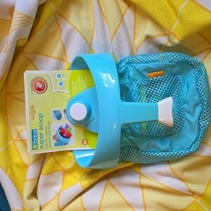 NWT - Brica Super Scoop Bath Toy Organizer by Munchkin in Blue
